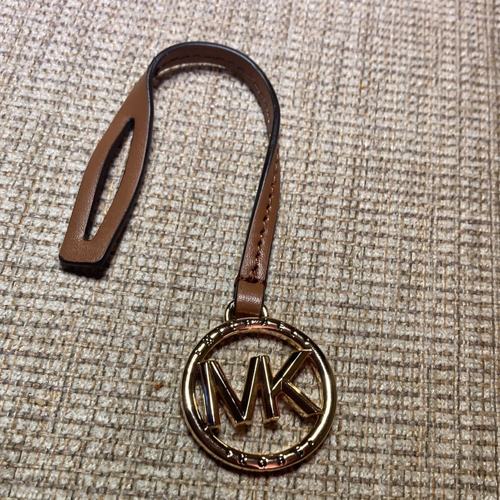 NWOT Michael Kors Hangtag...